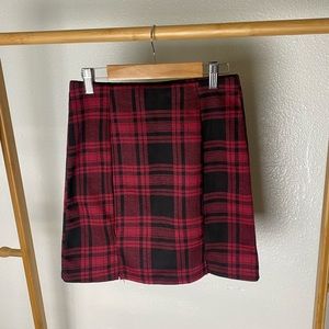 Hesperus Plaid Red & Black Mini Skirt